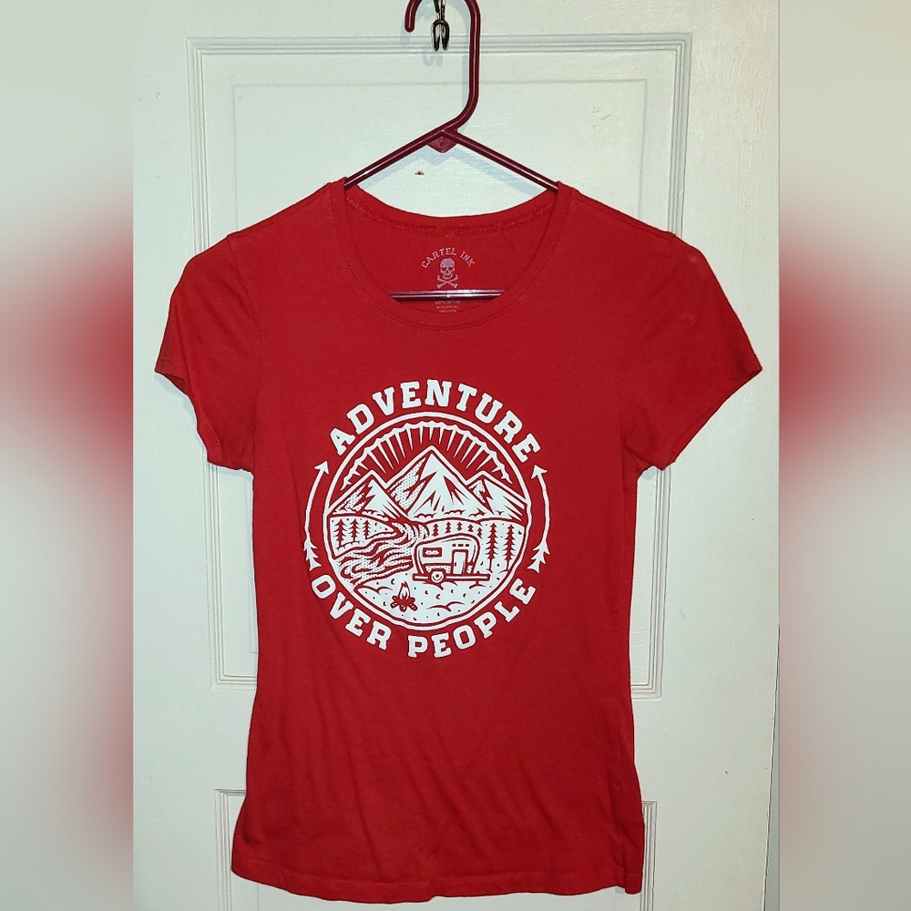 Cartel Ink Adventure Over People T-Shirt Size M